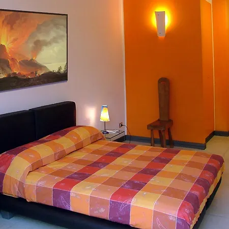 卡拉乔洛10号酒店