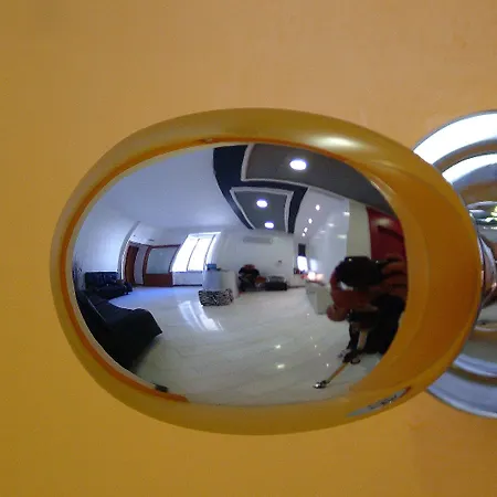 Caracciolo 10 Oda ve Kahvaltı 4*