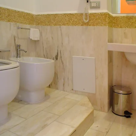 卡拉乔洛10号酒店 那不勒斯