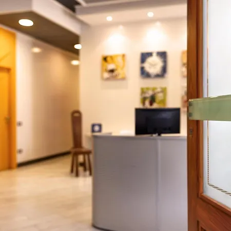 卡拉乔洛10号酒店